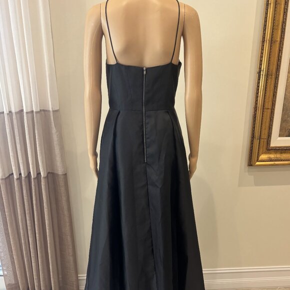 Adrianna Papell Black Formal Gown - size 6 - Picture 2 of 3